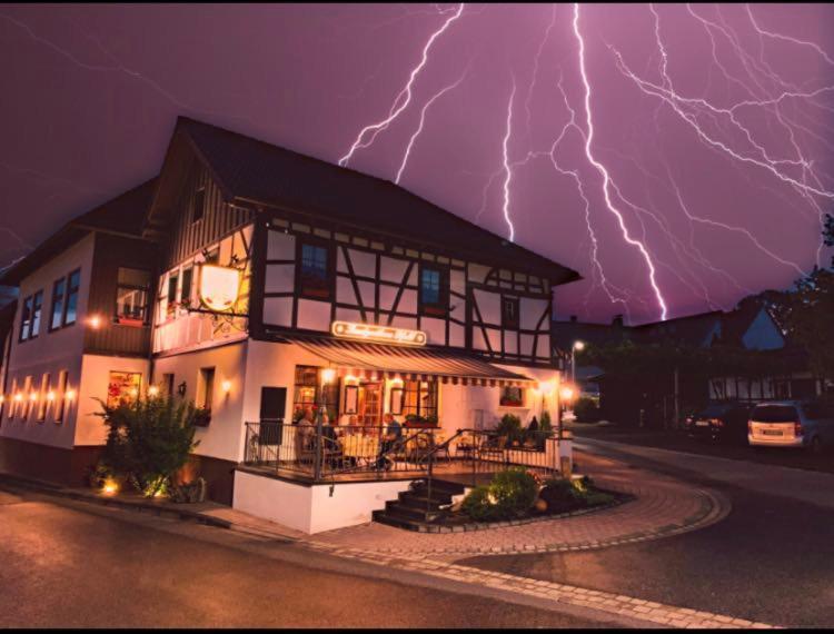 Landgasthaus Pfahl Wershofen Екстер'єр фото